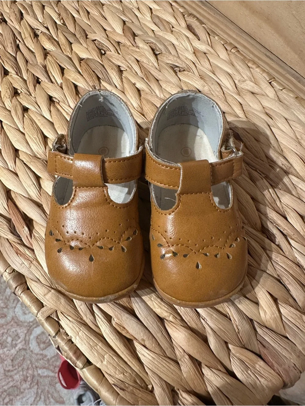Size 4 Toddler Angel Mary Jane Shoes in Mustard